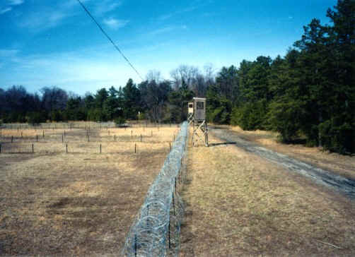 ft-dix-nj2.bmp (548966 bytes)